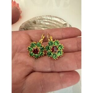 Amelia Dangling Earrings Flower Shape Pierced Green Red Crystals Gold Tone Vtg‎